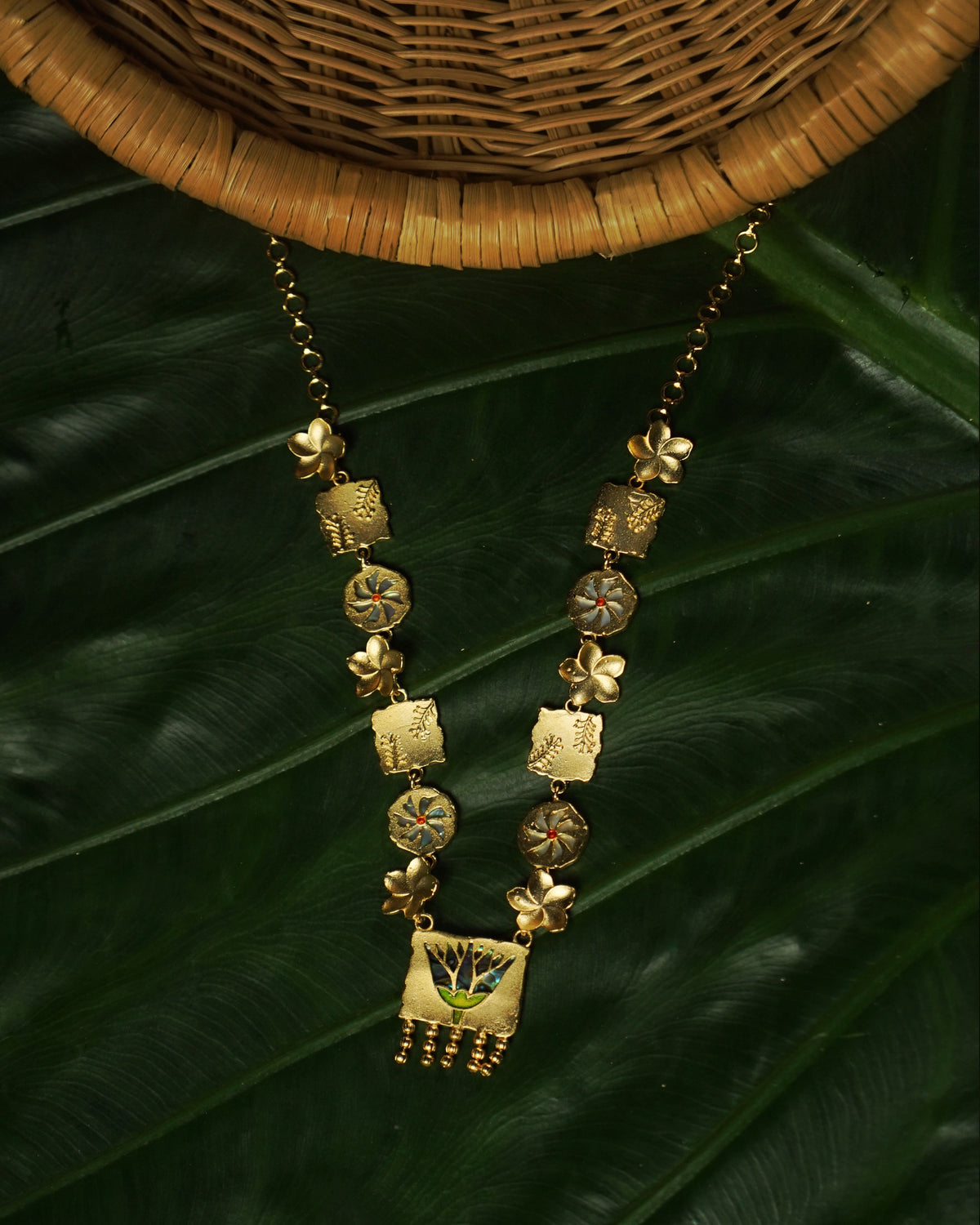 Tora Necklace