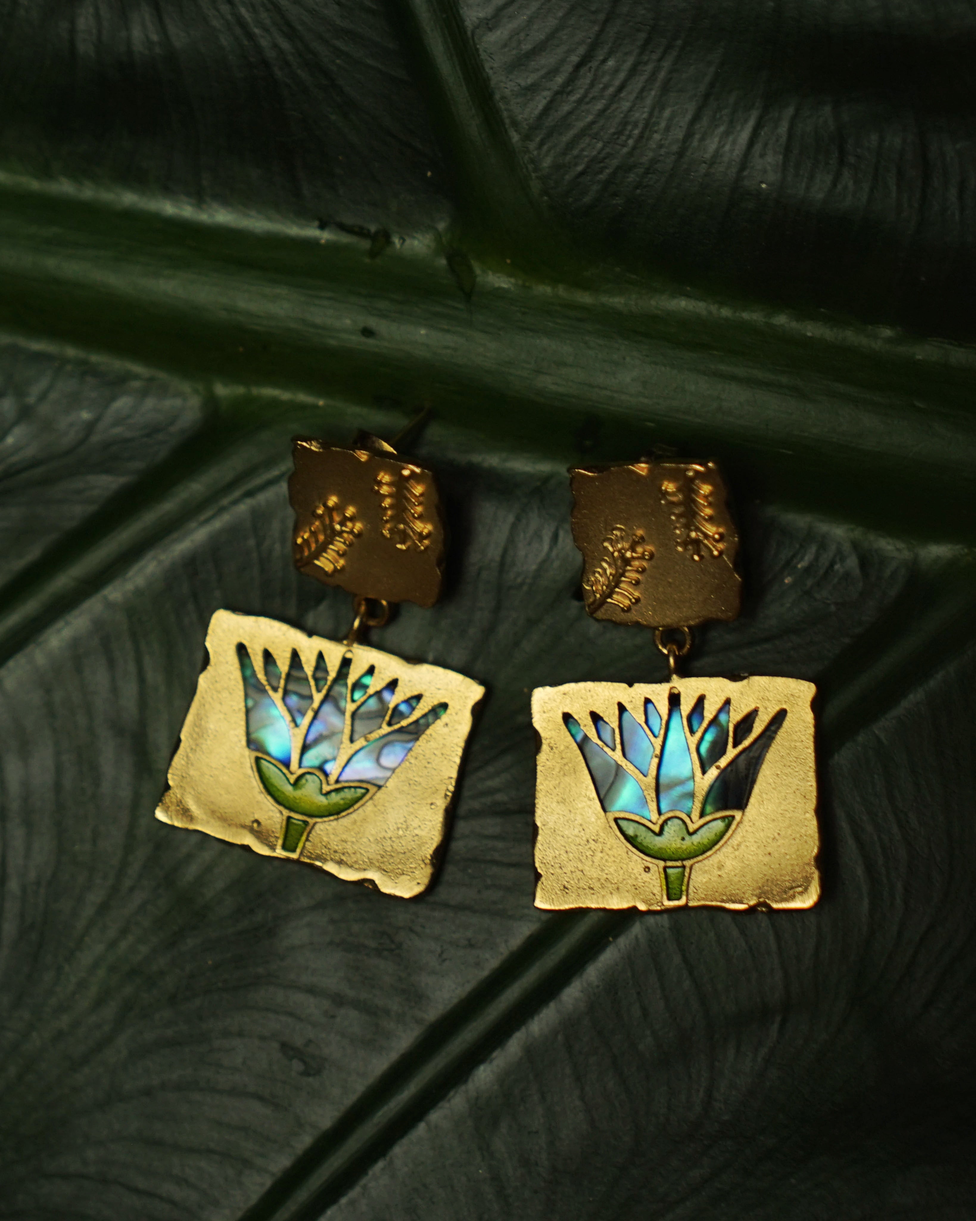 Tora Necklace